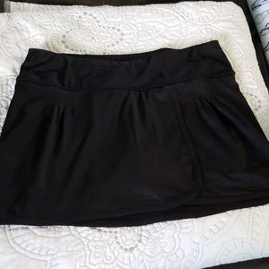 Black Skort